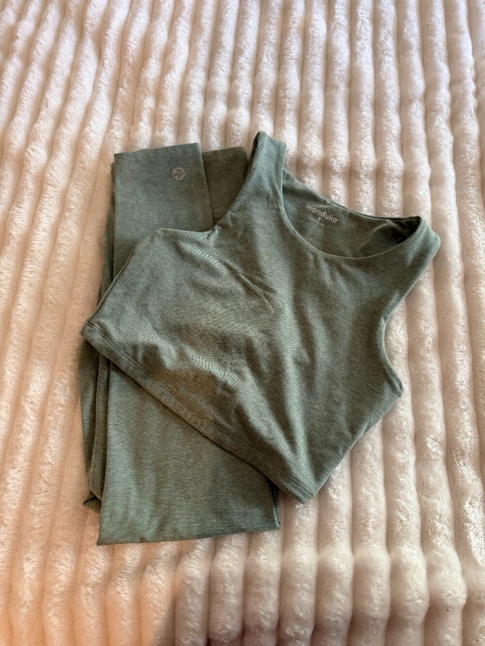 Manduka Dhara Tank in Avian - only used for photoshoot once